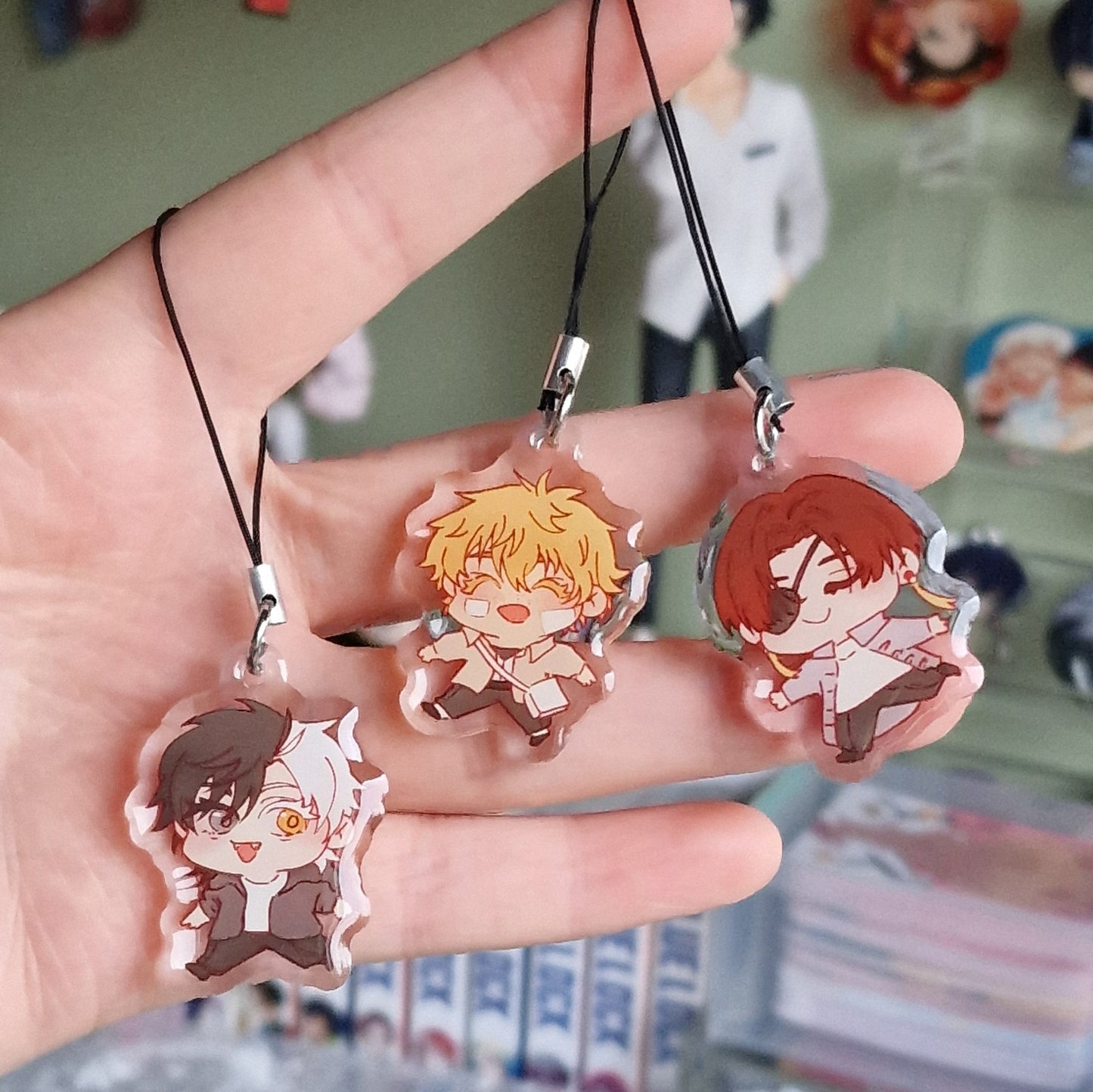 wind breaker phonecharms